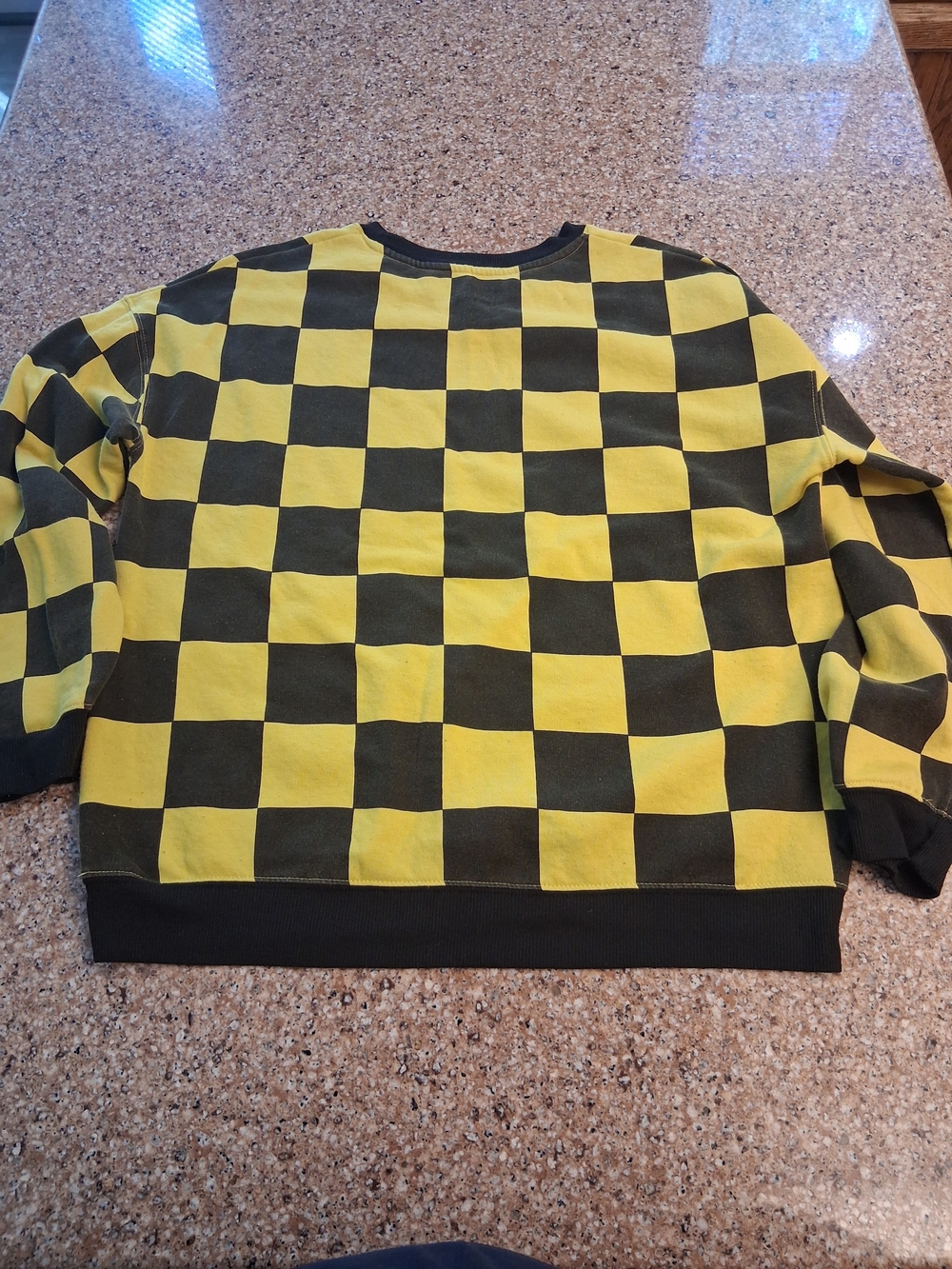 Peanuts Yellow and Black Checkerboard Crewneck with Snoopy & Charlie Brown - Picture 5 of 11